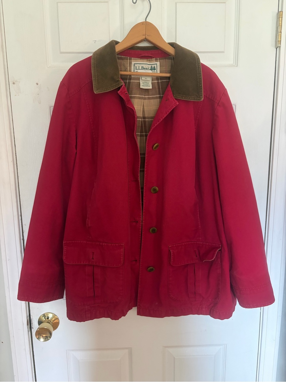 L.L. Bean 2005 women’s Red barn/chore coat with Brown Corduroy flannel lined